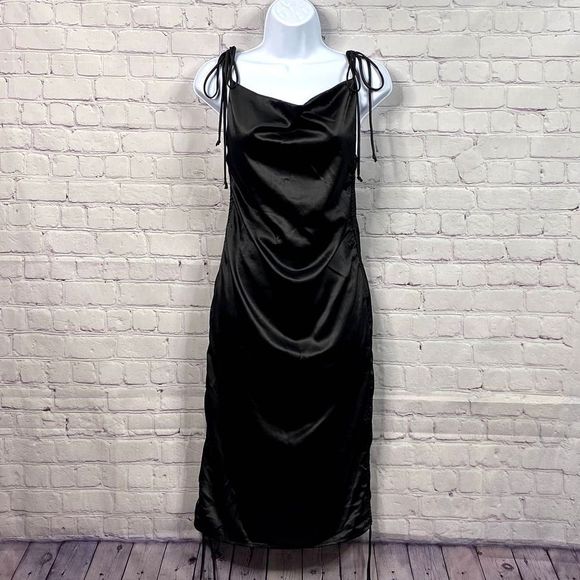 Leau Dresses & Skirts - Nwt Leau Cabo Black Dress, Low Back, Ruching, Multi Tie